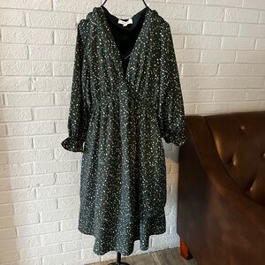 Gilli Elegant Green Polka Dot Dress